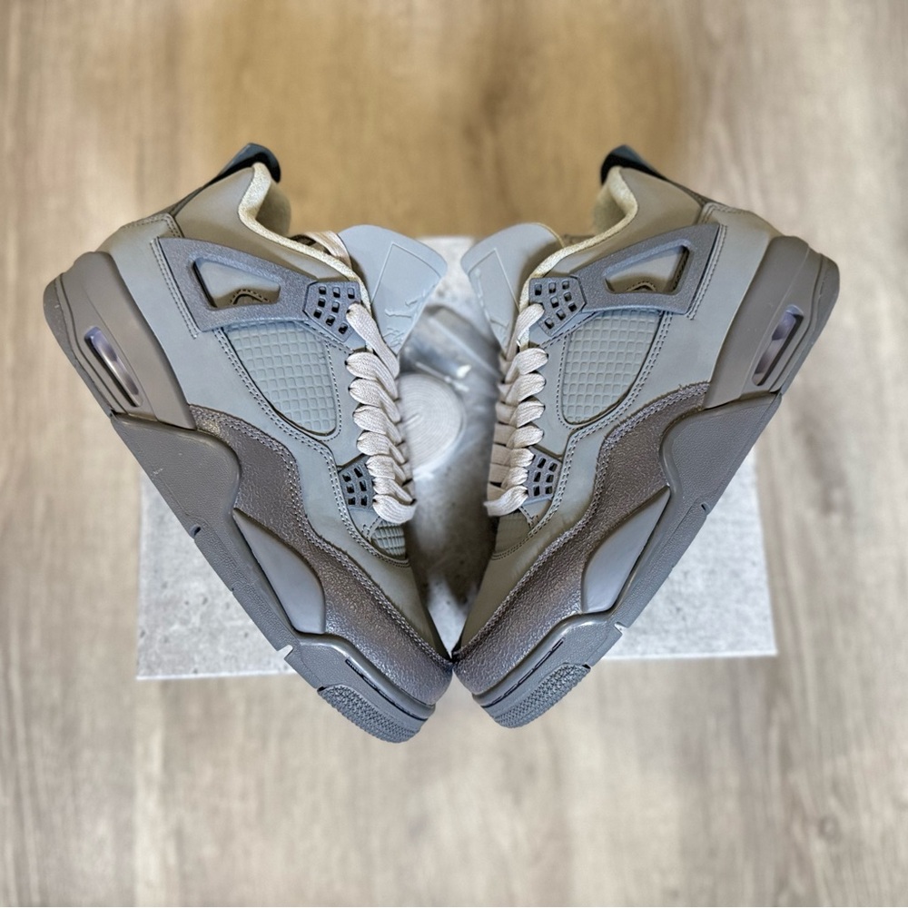 Air Jordan 4 Retro SE